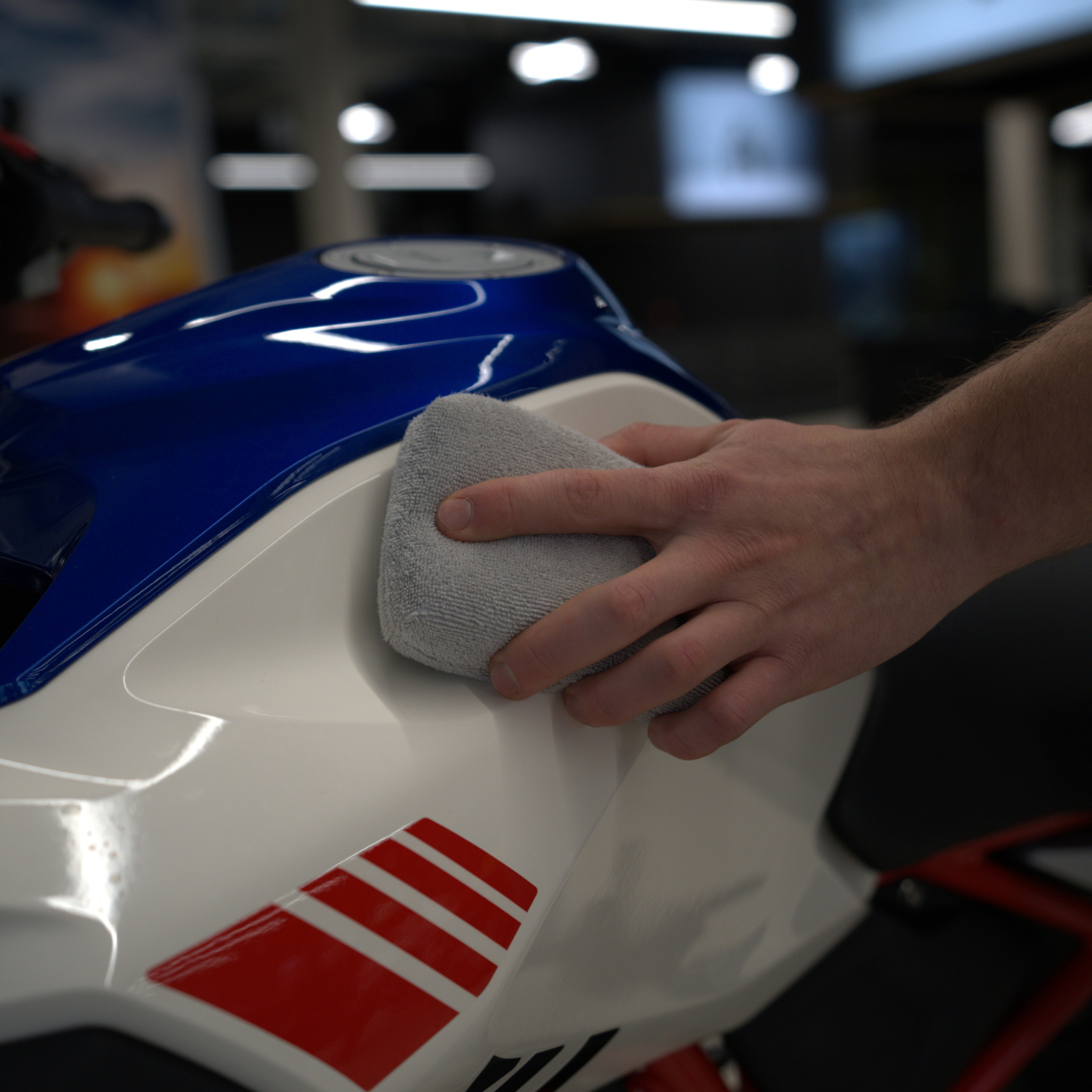 s100-motorrad-applikations-schwamm-8192-mikrofaser-1-st-ck image 4