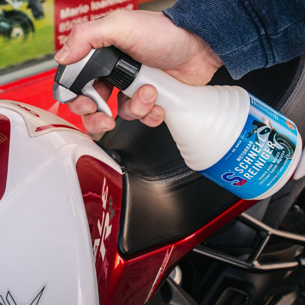 s100-motorrad-schnellreiniger-2430-spray-500-ml-ohne-wasser image 3