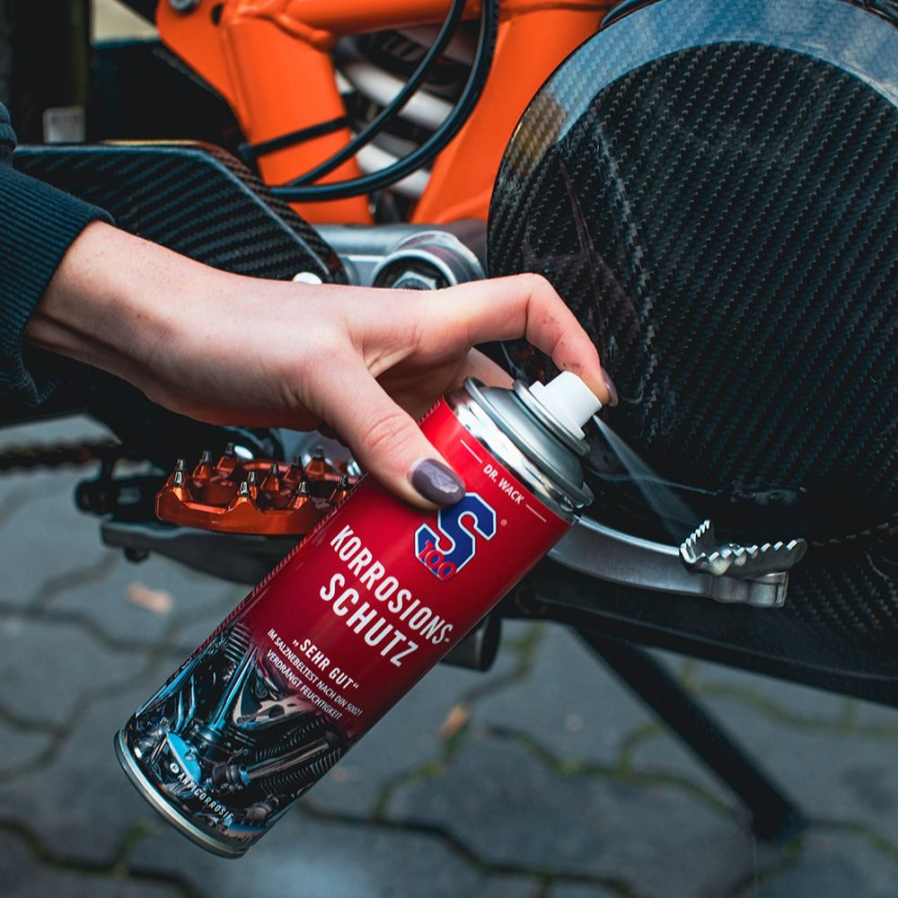 s100-motorrad-korrosions-schutz-spray-300-ml-winter image 3